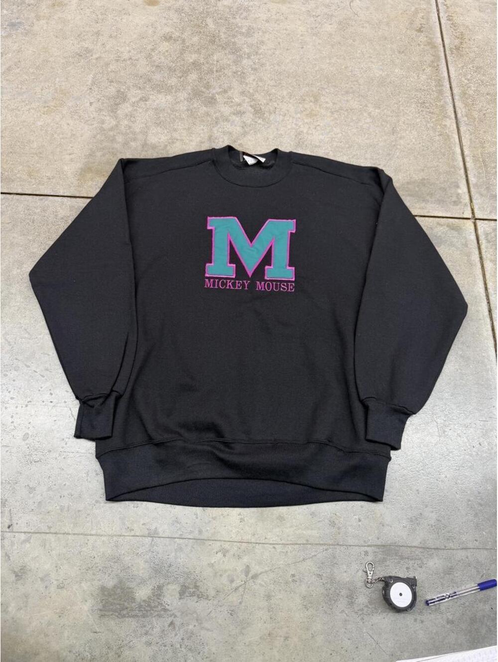 vintage mickey mouse disney made in usa black crewneck size xl